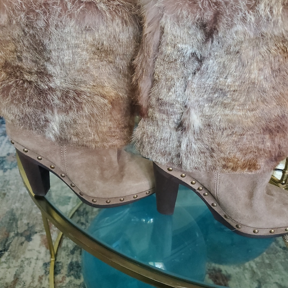 Authentic rabbit fur boots by Andre ossuess